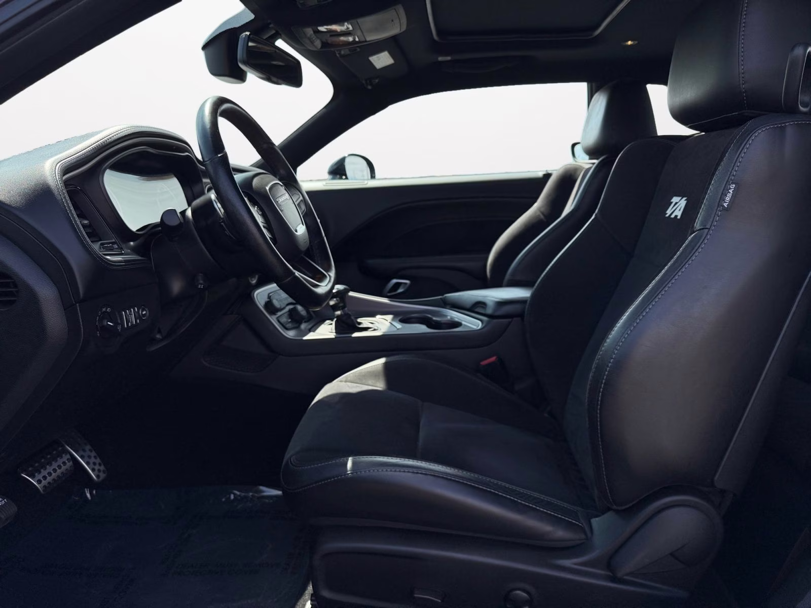 2022 Pitch Black Clearcoat Dodge Challenger R/T RWD Coupe