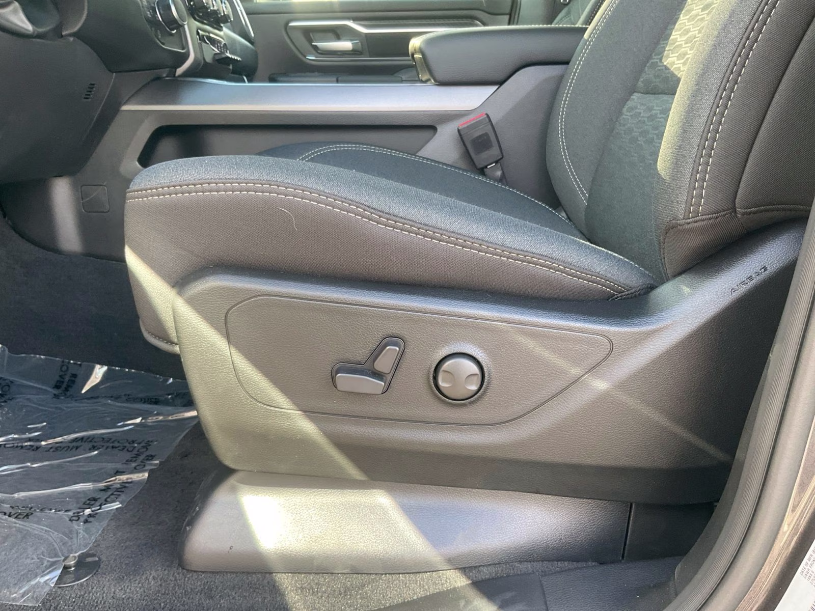 2026 Granite Crystal Metallic Clearcoat Ram 1500 Big Horn/Lone Star 4X4 Truck