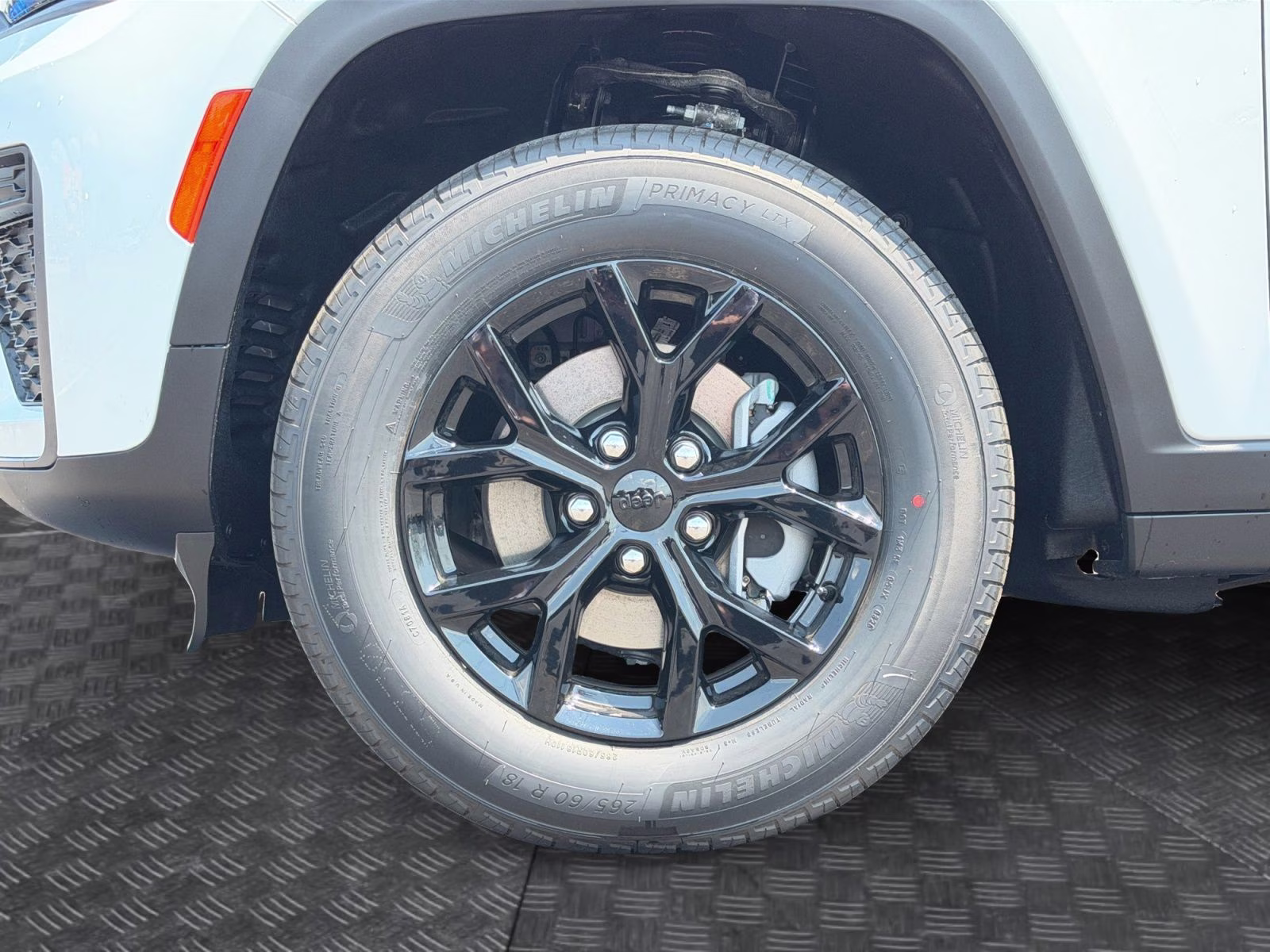 2026 Bright White Clearcoat Jeep Grand Cherokee Altitude 4X4 SUV