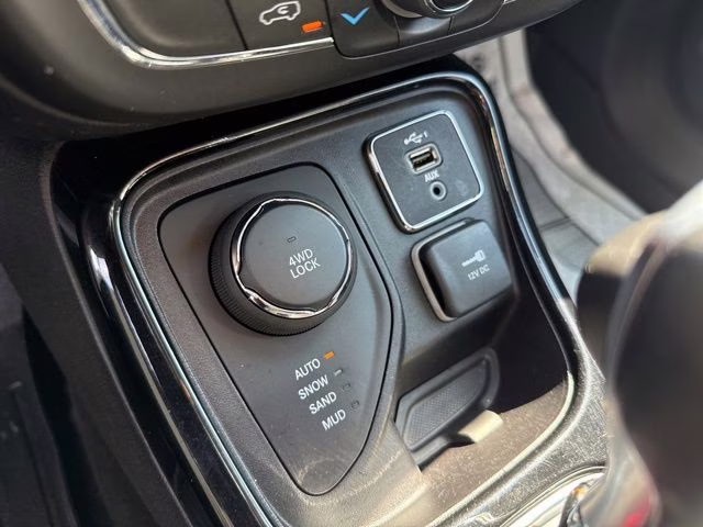 2021 Granite Crystal Metallic Clearcoat Jeep Compass Limited 4X4 SUV