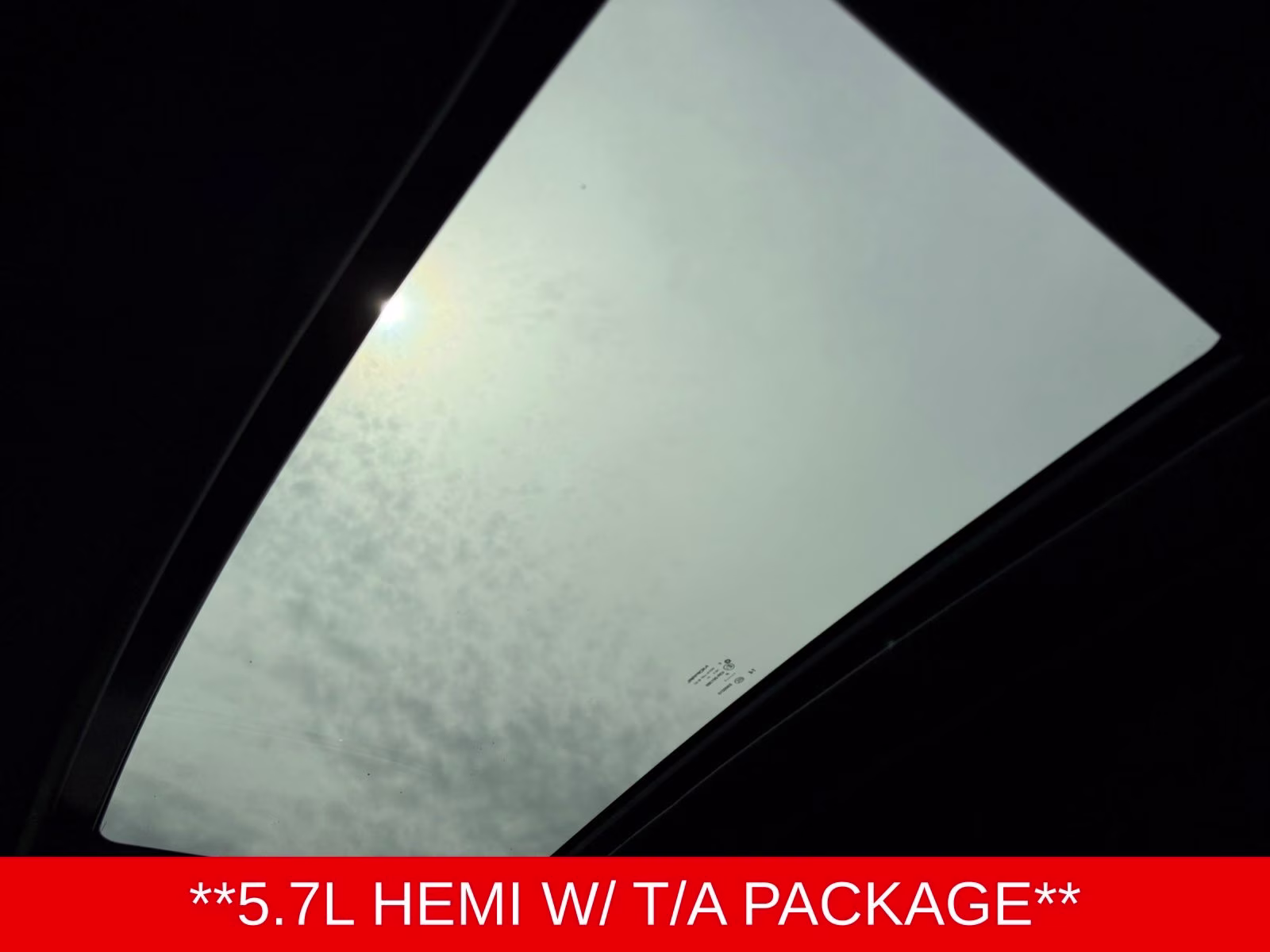 2022 Pitch Black Clearcoat Dodge Challenger R/T RWD Coupe