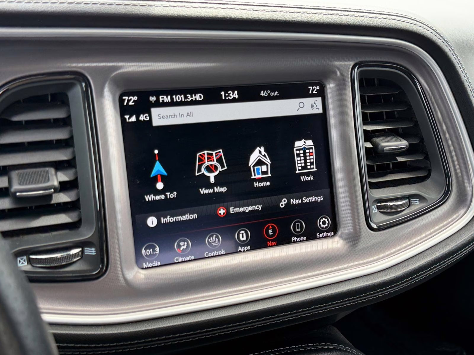 2022 Pitch Black Clearcoat Dodge Challenger R/T RWD Coupe