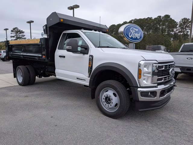 2026 Oxford White Ford Super Duty F-550 DRW XL 4X4 Truck