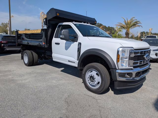 2026 Oxford White Ford Super Duty F-550 DRW XL 4X4 Truck