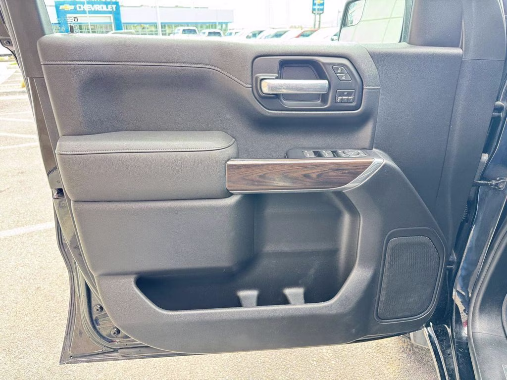 2019 Black GMC Sierra 1500 SLT 4X4 Truck