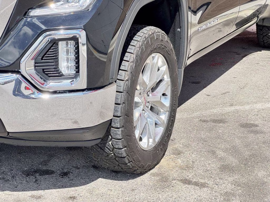 2019 Black GMC Sierra 1500 SLT 4X4 Truck