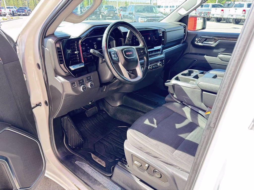 2023 Summit White GMC Sierra 1500 SLE 4X4 Truck