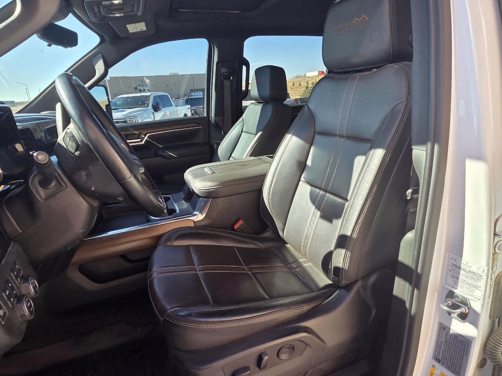 2024 Iridescent Pearl Tricoat Chevrolet Silverado 3500HD High Country 4X4 Truck