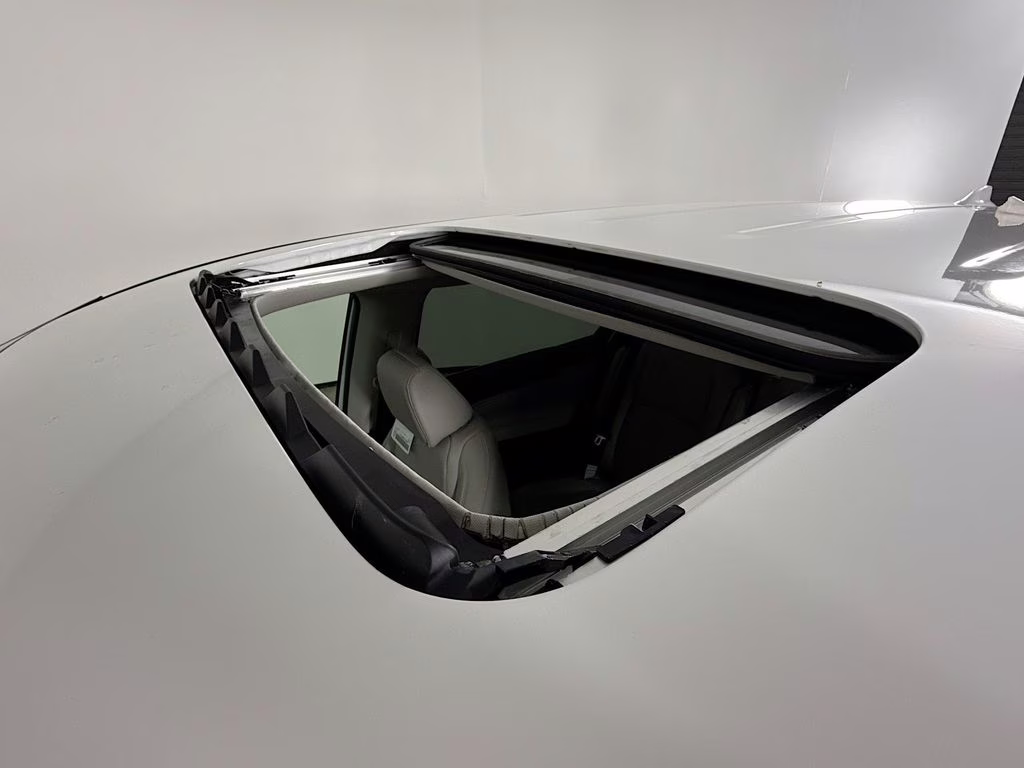 2026 Platinum White Pearl Honda Odyssey EX-L FWD Van