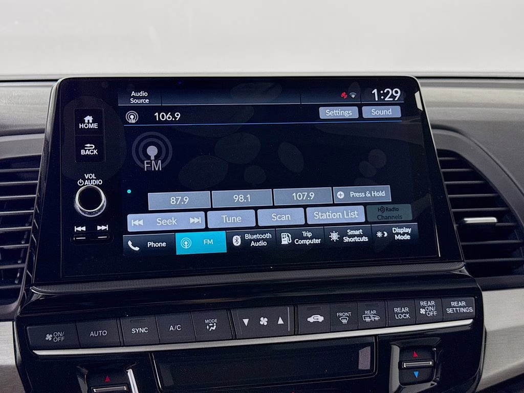 2026 Platinum White Pearl Honda Odyssey EX-L FWD Van