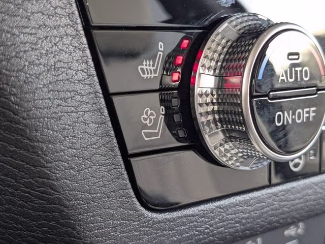 2025 Black Diamond/Alloy Silver Roof Mitsubishi Outlander Platinum Edition AWD SUV