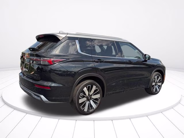 2025 Black Diamond/Alloy Silver Roof Mitsubishi Outlander Platinum Edition AWD SUV