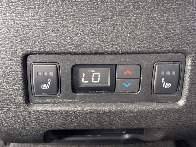 2025 Black Diamond/Alloy Silver Roof Mitsubishi Outlander Platinum Edition AWD SUV