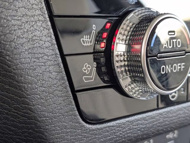 2025 Black Diamond/Alloy Silver Roof Mitsubishi Outlander Platinum Edition AWD SUV