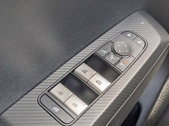 2025 Black Diamond/Alloy Silver Roof Mitsubishi Outlander Platinum Edition AWD SUV