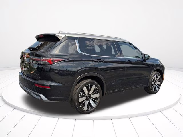 2025 Black Diamond/Alloy Silver Roof Mitsubishi Outlander Platinum Edition AWD SUV