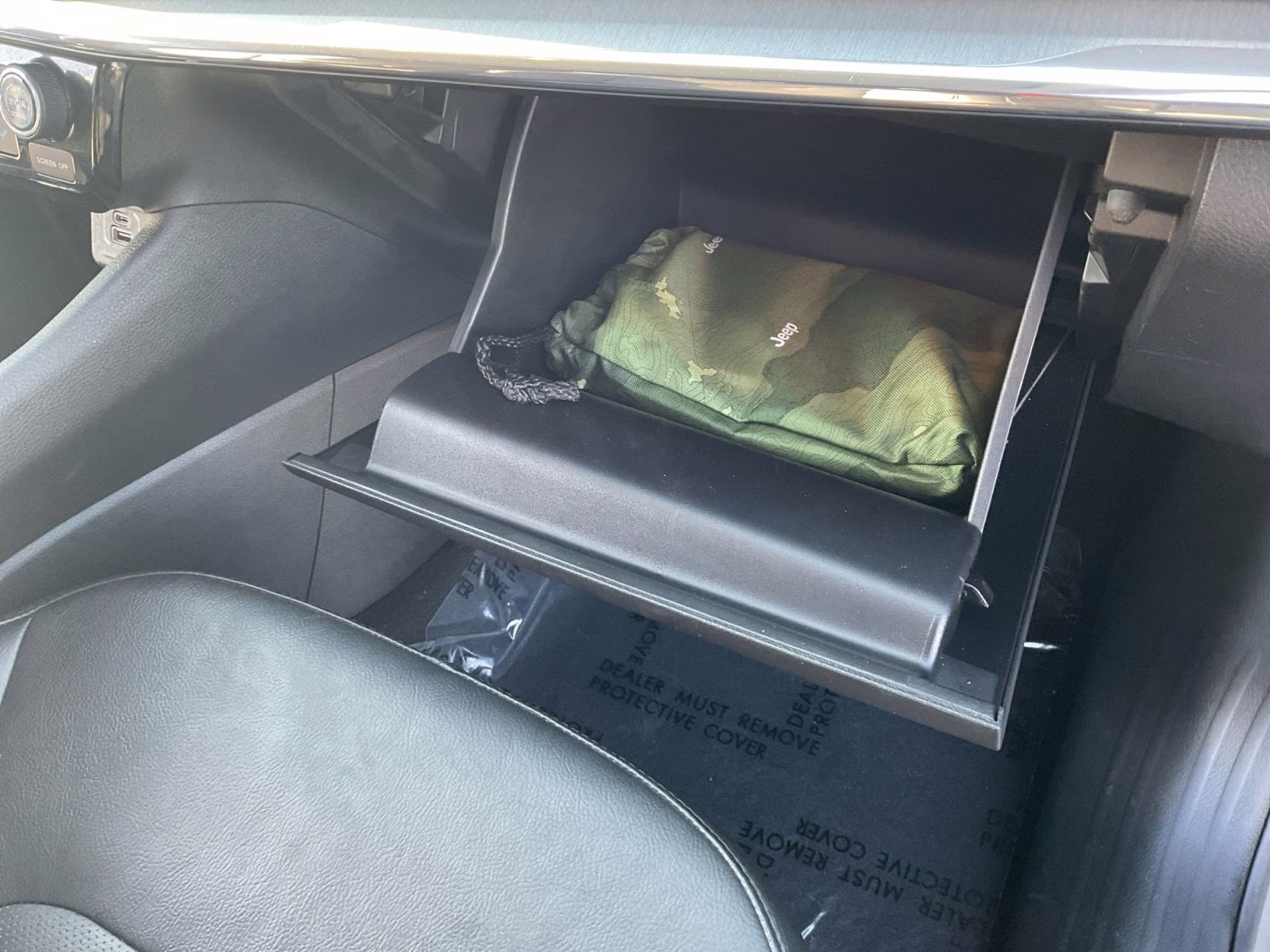 2022 Sting-Gray Clearcoat Jeep Compass Limited 4X4 SUV