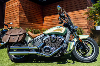 2019 WILLOW GREEN Indian SCOUT ABS, WILLOW GREEN/IVORY CREAM