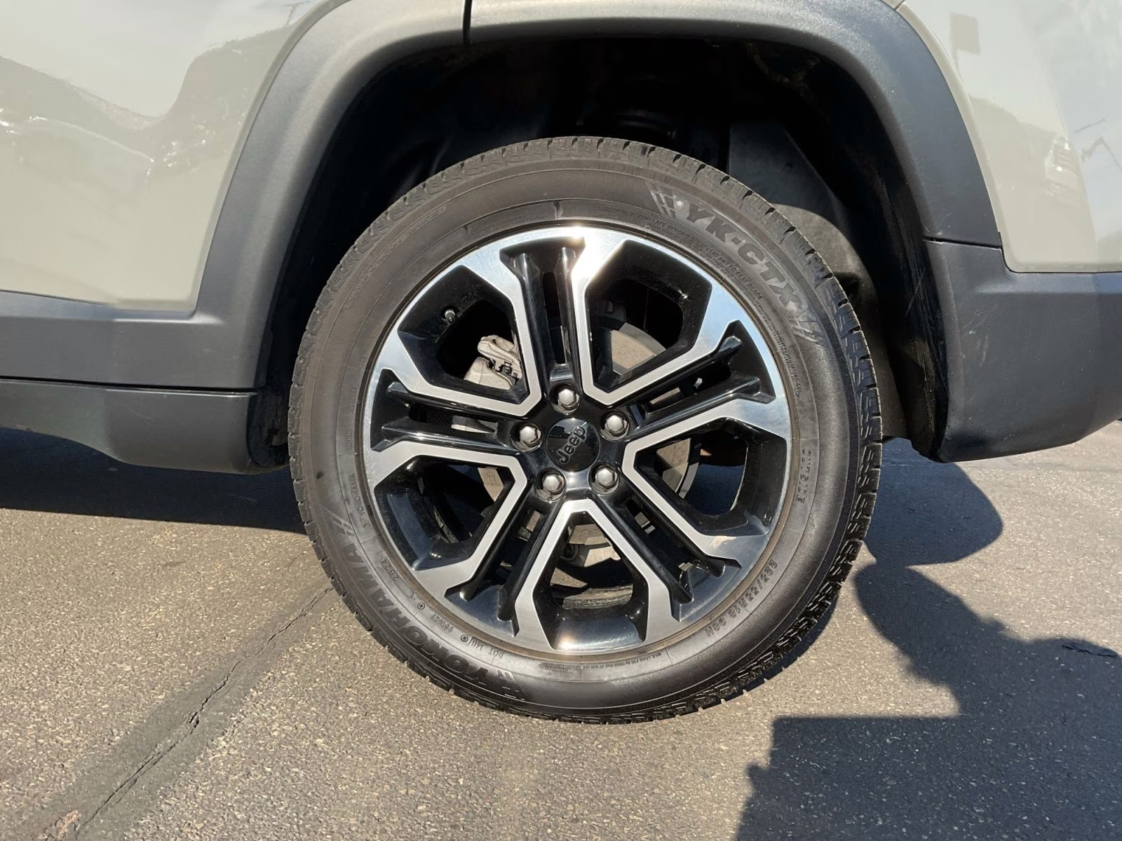 2022 Sting-Gray Clearcoat Jeep Compass Limited 4X4 SUV
