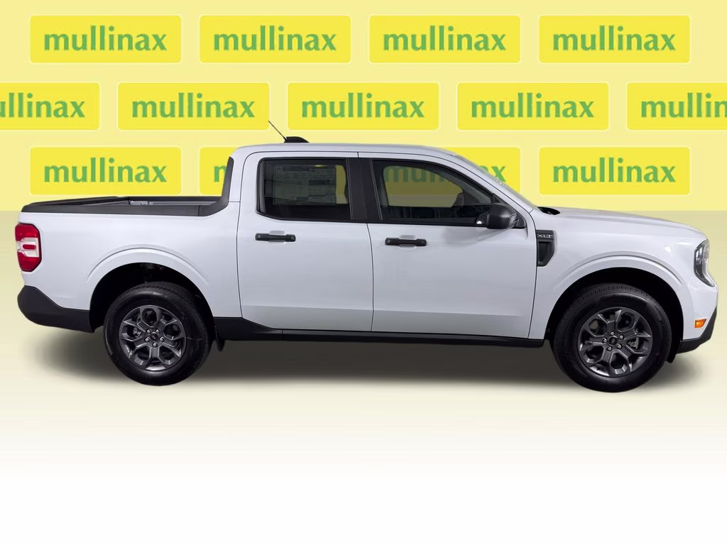 2026 Space White Metallic Ford Maverick XLT FWD Truck