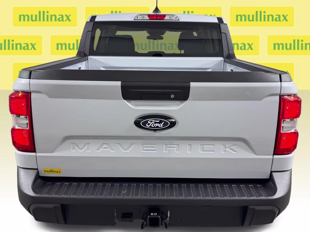 2026 Space White Metallic Ford Maverick XLT FWD Truck