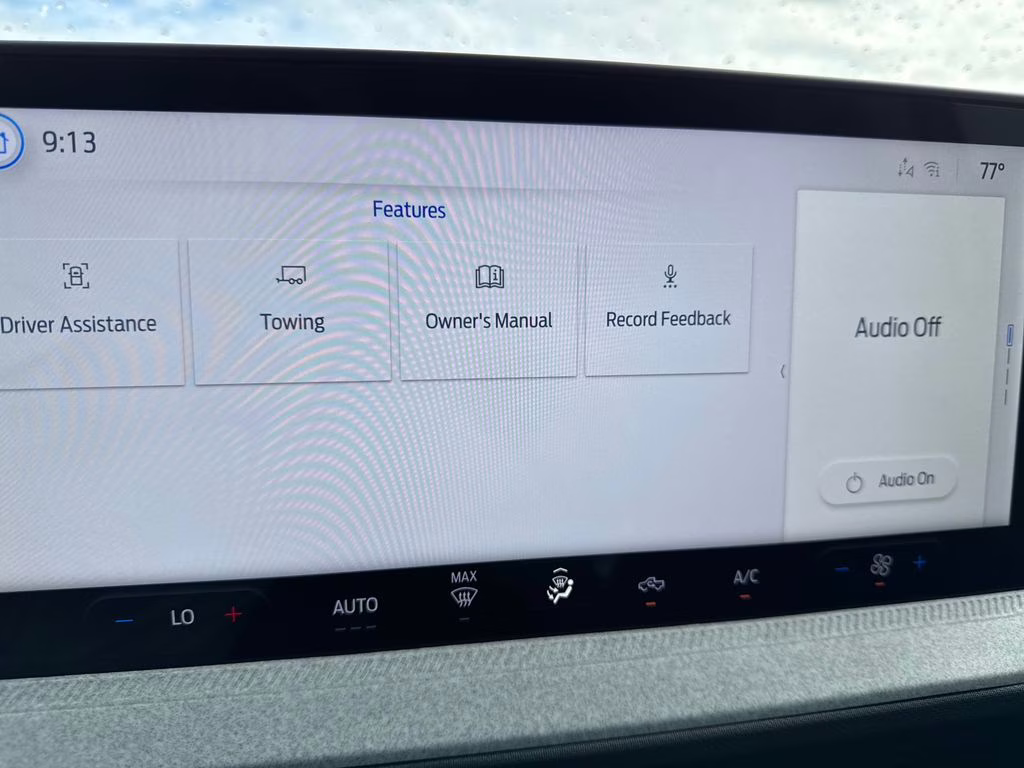 2026 Space White Metallic Ford Maverick XLT FWD Truck