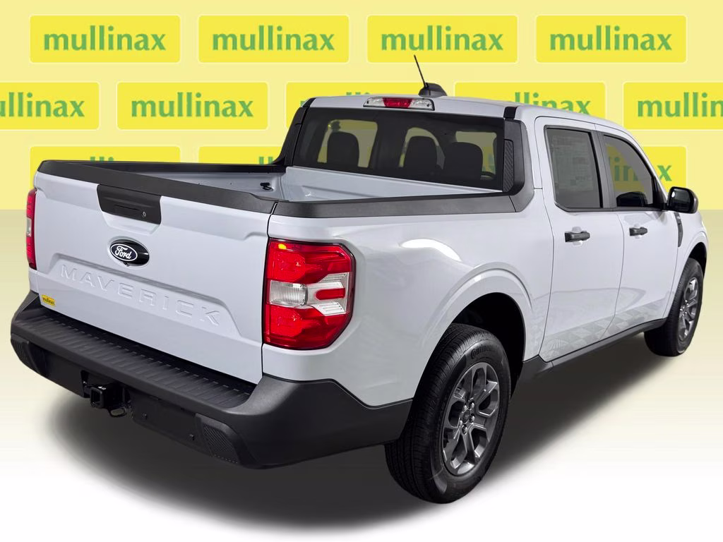 2026 Space White Metallic Ford Maverick XLT FWD Truck