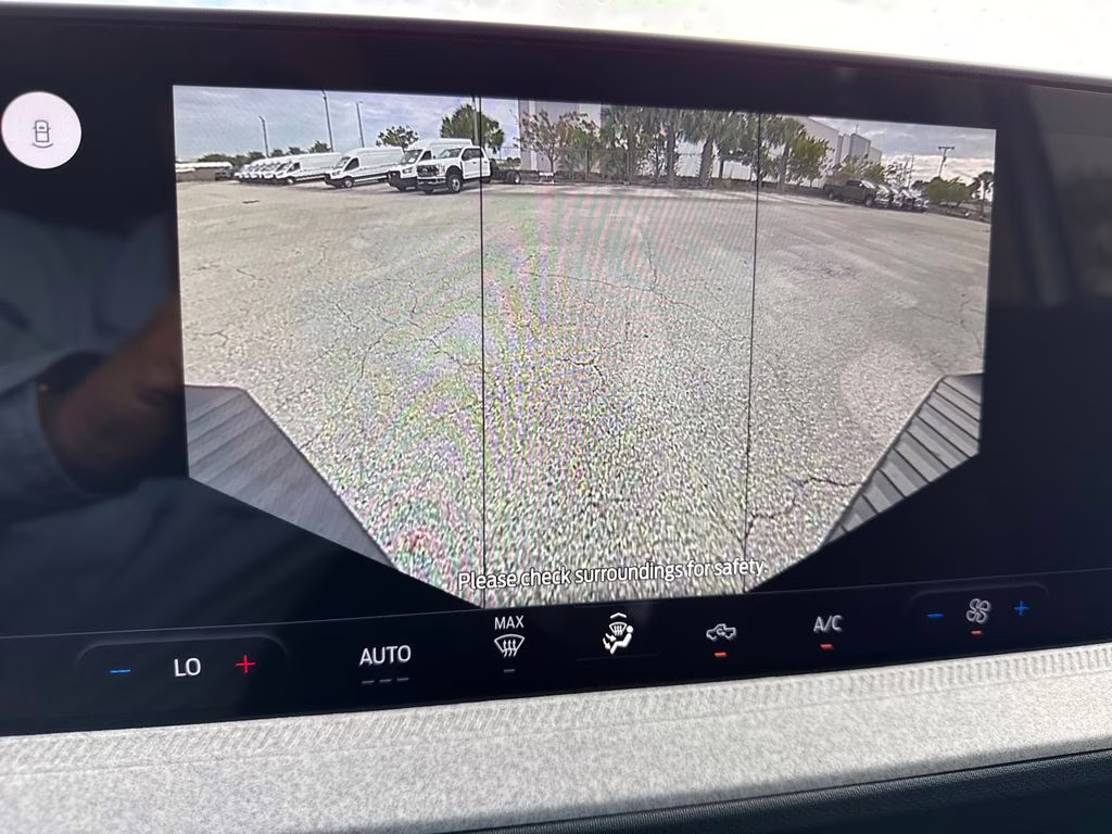 2026 Space White Metallic Ford Maverick XLT FWD Truck