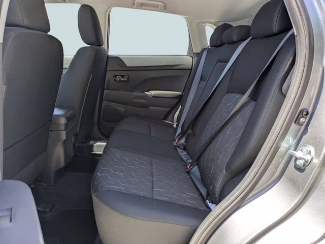 2026 Mercury Gray Metallic Mitsubishi Outlander Sport 2.0 ES 4X4 SUV