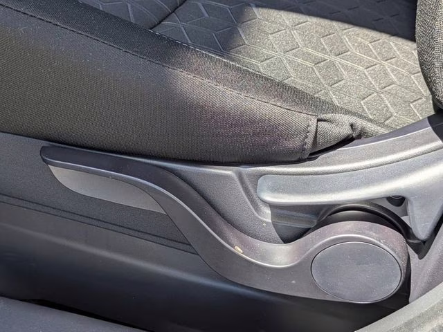 2026 Mercury Gray Metallic Mitsubishi Outlander Sport 2.0 ES 4X4 SUV