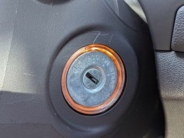 2026 Mercury Gray Metallic Mitsubishi Outlander Sport 2.0 ES 4X4 SUV