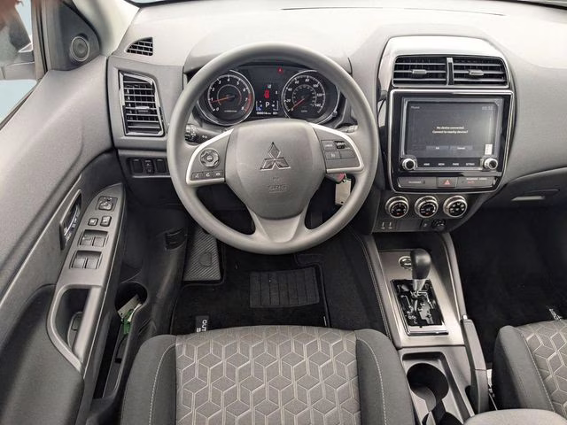 2026 Alloy Silver Metallic Mitsubishi Outlander Sport 2.0 ES 4X4 SUV