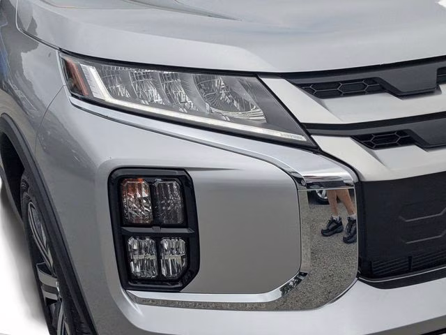 2026 Alloy Silver Metallic Mitsubishi Outlander Sport 2.0 ES 4X4 SUV