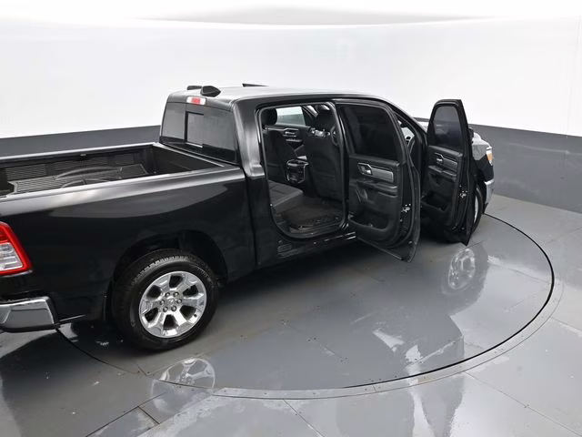 2022 Diamond Black Crystal Pearlcoat Ram 1500 Big Horn/Lone Star 4X4 Truck
