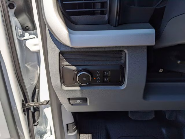 2026 Oxford White Ford Super Duty F-350 DRW XL 4X4 Chassis