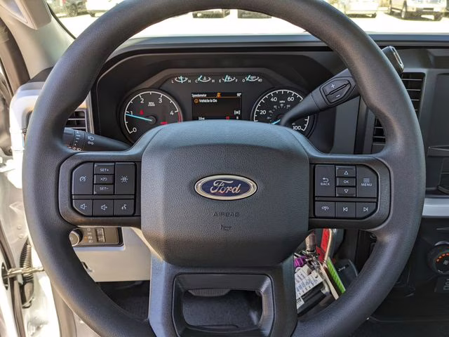 2026 Oxford White Ford Super Duty F-350 DRW XL 4X4 Chassis