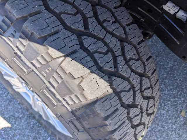 2025 Oxford White Ford Ranger XL RWD Truck