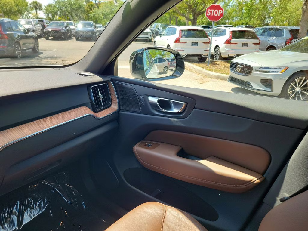 2024 Crystal White Metallic Volvo XC60 Plus Dark Theme AWD SUV