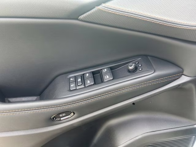 2026 Bright White Clearcoat Jeep Cherokee Limited 4X4 SUV