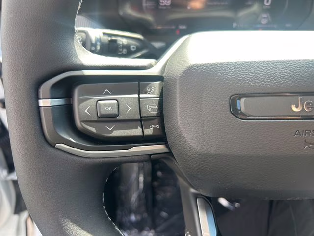 2026 Bright White Clearcoat Jeep Cherokee Limited 4X4 SUV