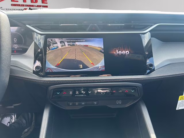 2026 Bright White Clearcoat Jeep Cherokee Limited 4X4 SUV