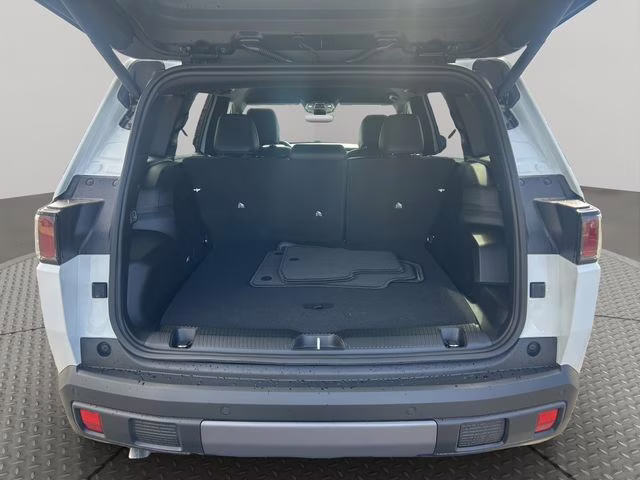 2026 Bright White Clearcoat Jeep Cherokee Limited 4X4 SUV