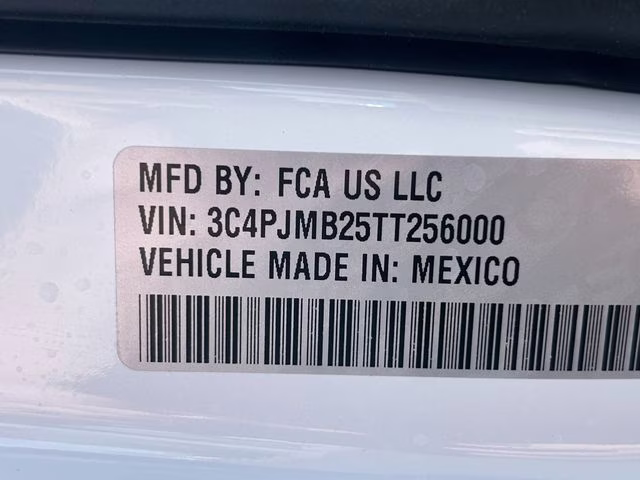 2026 Bright White Clearcoat Jeep Cherokee Limited 4X4 SUV