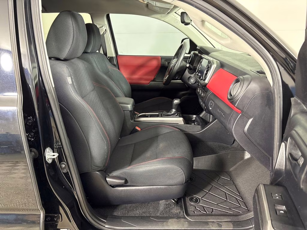 2022 Midnight Black Metallic Toyota Tacoma SR5 RWD Truck