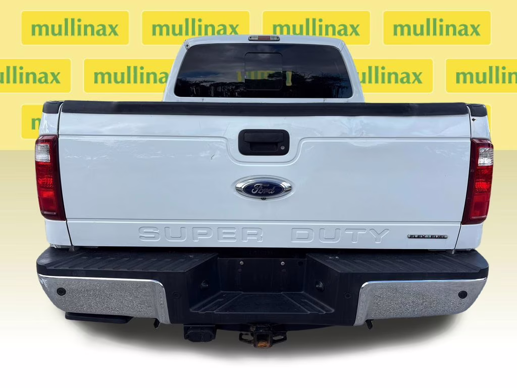 2015 Oxford White Ford Super Duty F-250 SRW Lariat 4X4 Truck