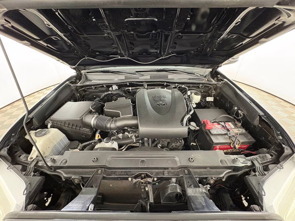 2022 Midnight Black Metallic Toyota Tacoma SR5 RWD Truck