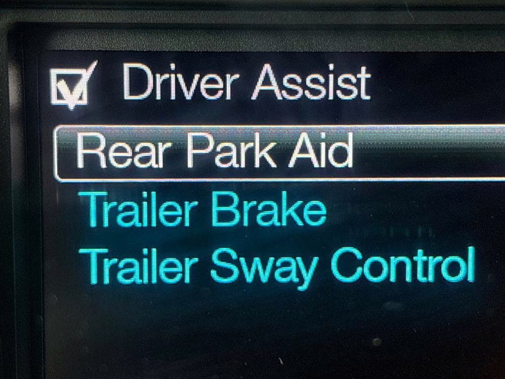 2015 Oxford White Ford Super Duty F-250 SRW Lariat 4X4 Truck