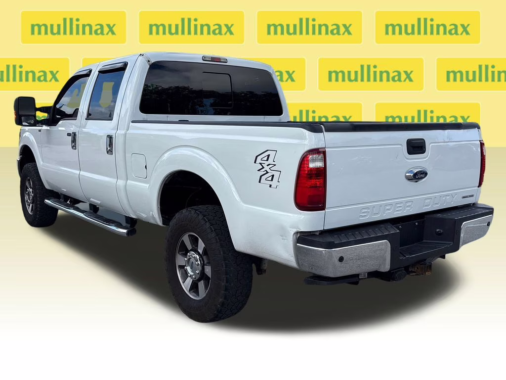 2015 Oxford White Ford Super Duty F-250 SRW Lariat 4X4 Truck