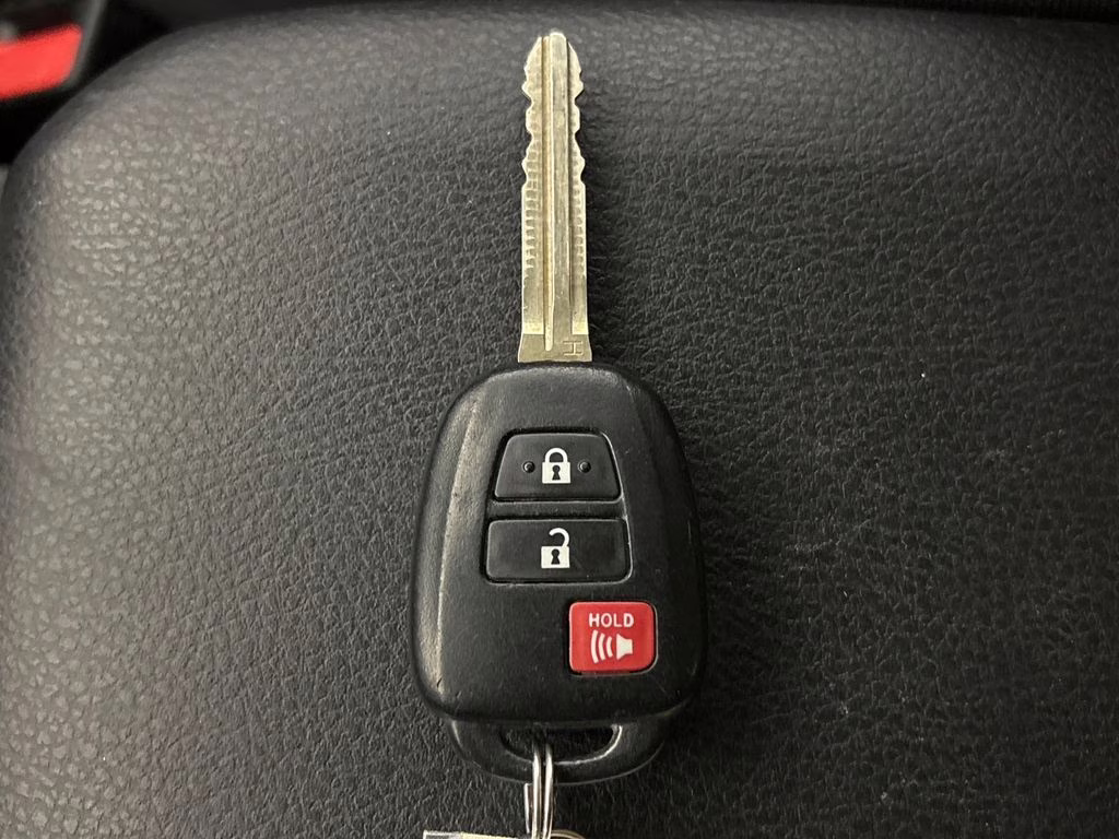 2022 Midnight Black Metallic Toyota Tacoma SR5 RWD Truck