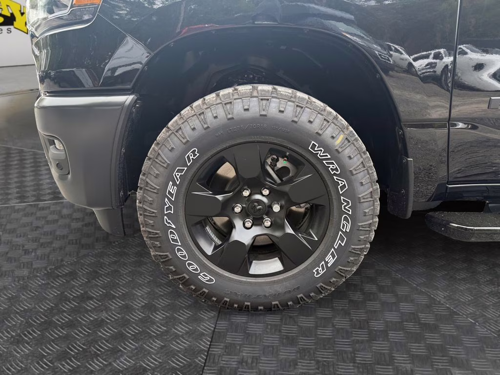 2026 Diamond Black Crystal Pearlcoat Ram 1500 Warlock 4X4 Truck